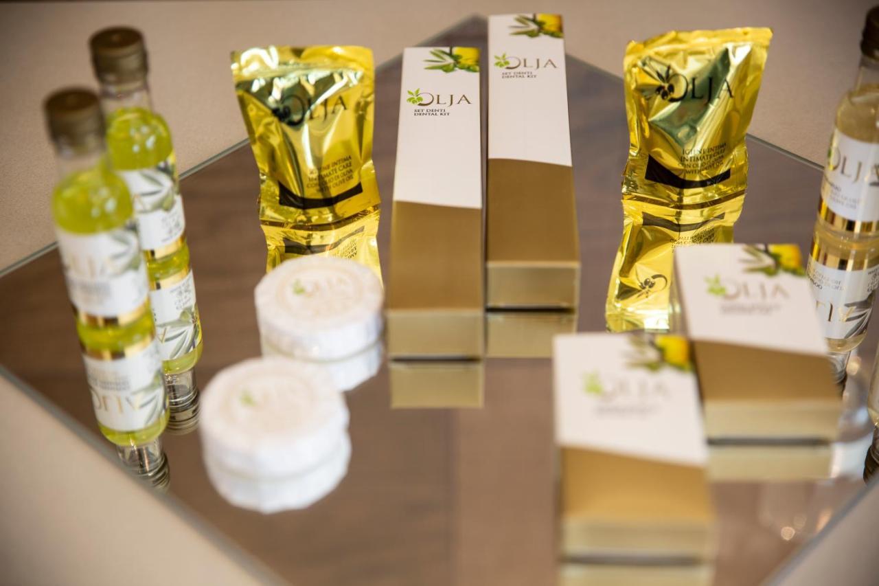 Aurum Suites Pescara Bagian luar foto