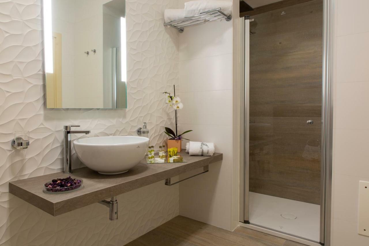 Aurum Suites Pescara Bagian luar foto