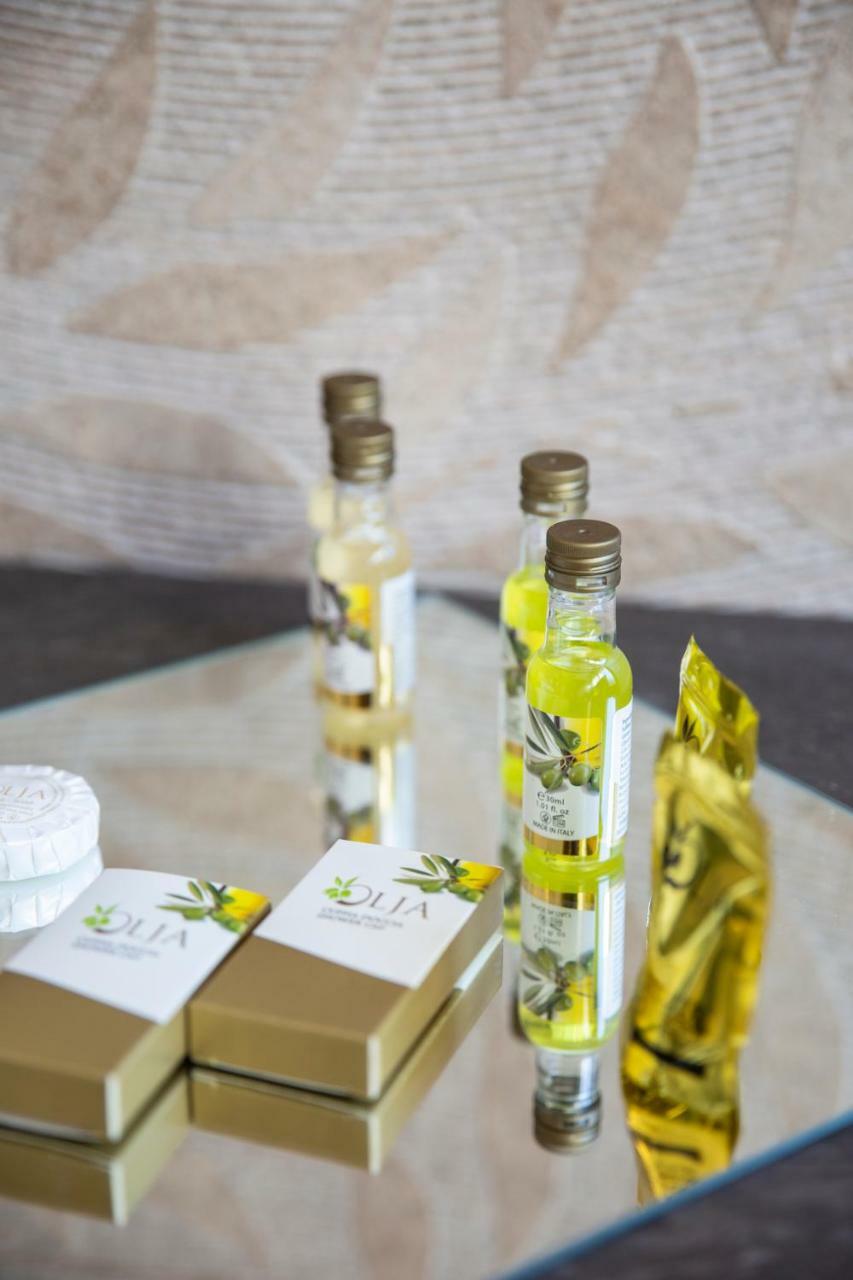 Aurum Suites Pescara Bagian luar foto