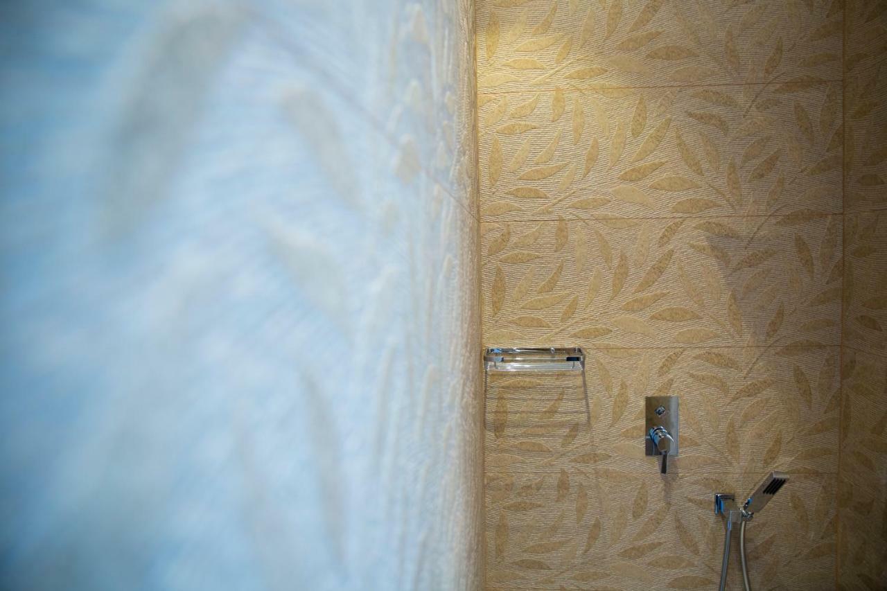 Aurum Suites Pescara Bagian luar foto