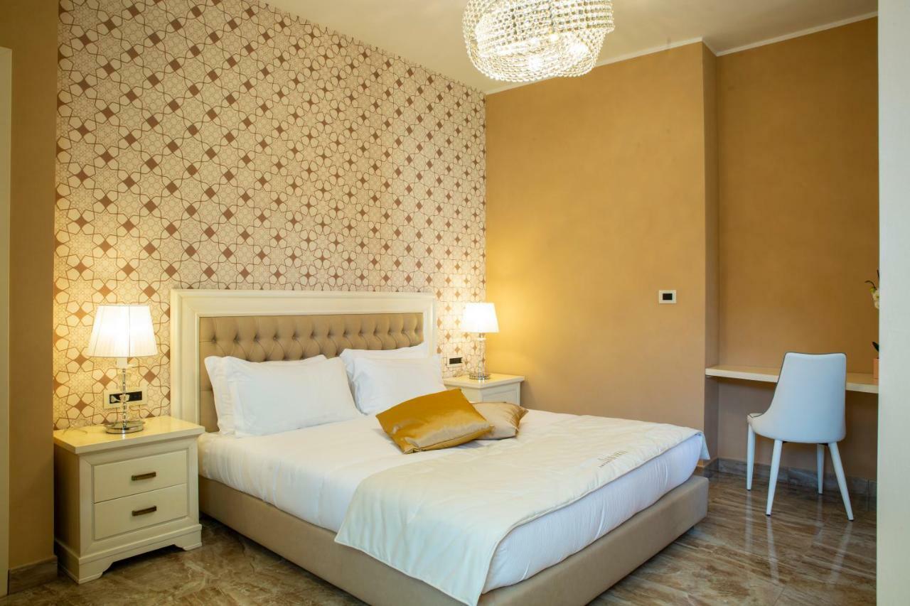 Aurum Suites Pescara Bagian luar foto