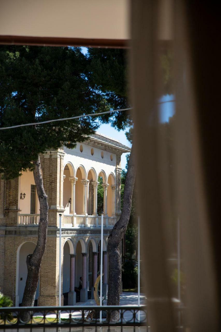 Aurum Suites Pescara Bagian luar foto