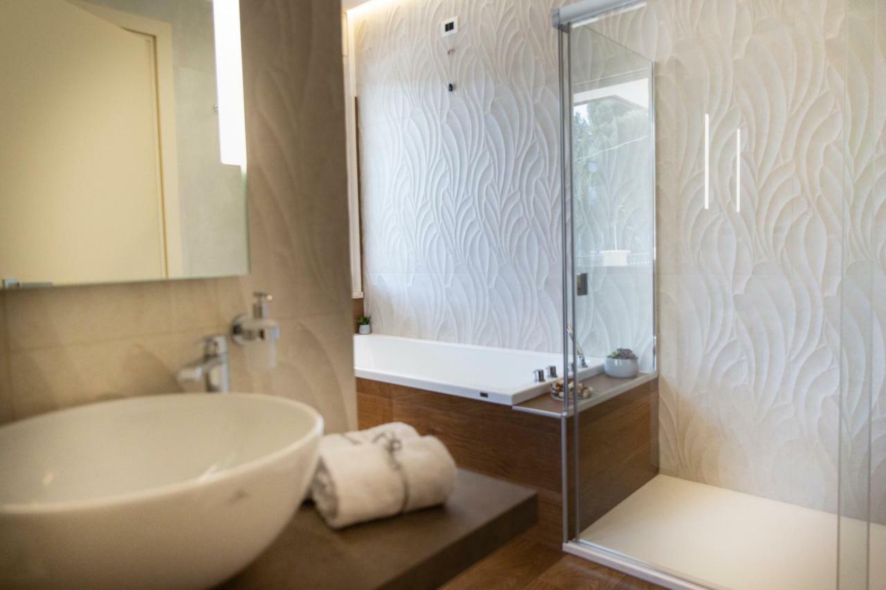 Aurum Suites Pescara Bagian luar foto